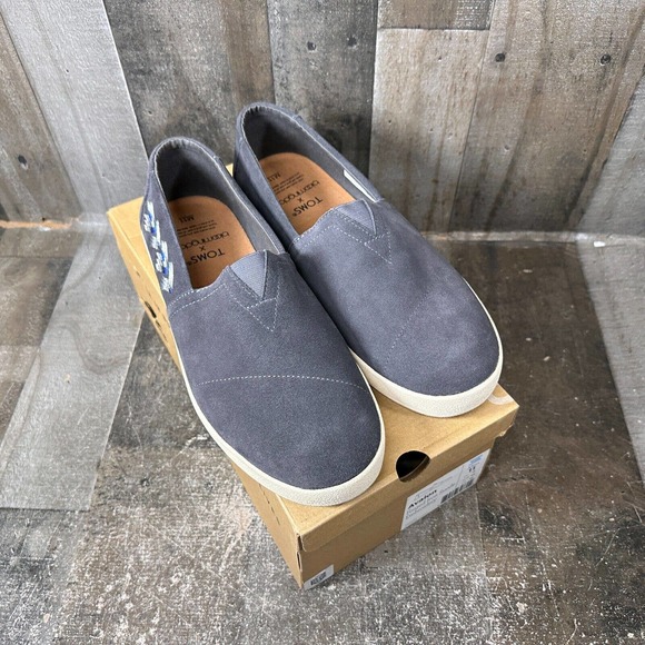 TOMS Bloomingdales Men\'s Slip On Loafer Size‎ 11 Gray Suede Emboidered Shoe main image 6